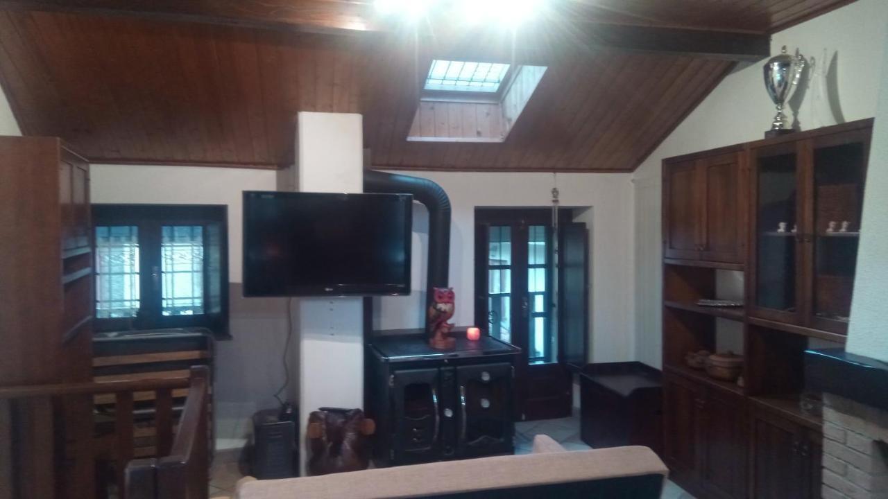 הוילה Caprie Casa Del Rustico, Indipendente Vista Sacra Con Dipinto מראה חיצוני תמונה